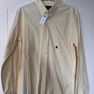 Abercrombie & Fitch Men's Pale Yellow Button-Down Shirt
